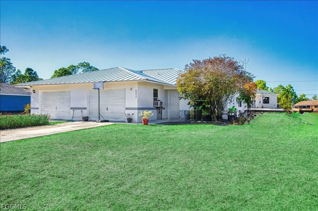 2238 Fairway Drive Lehigh Acres FL 33973