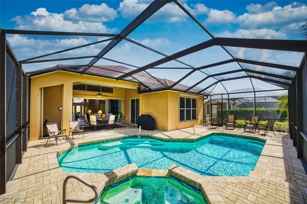 9331 Independence Way Fort Myers FL 33913