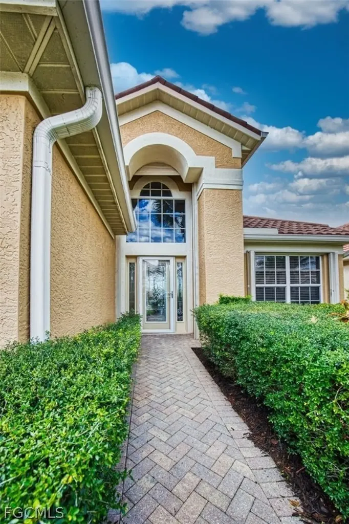 9331 Independence Way Fort Myers FL 33913