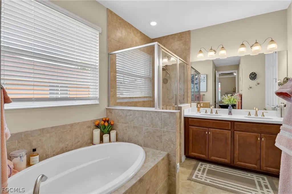 1807 SW 40th Terrace Cape Coral FL 33914