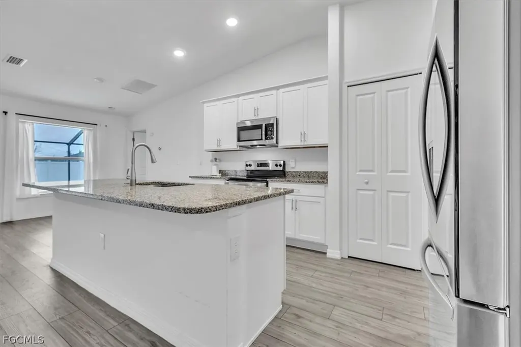 2816 NW 8th Place Cape Coral FL 33993