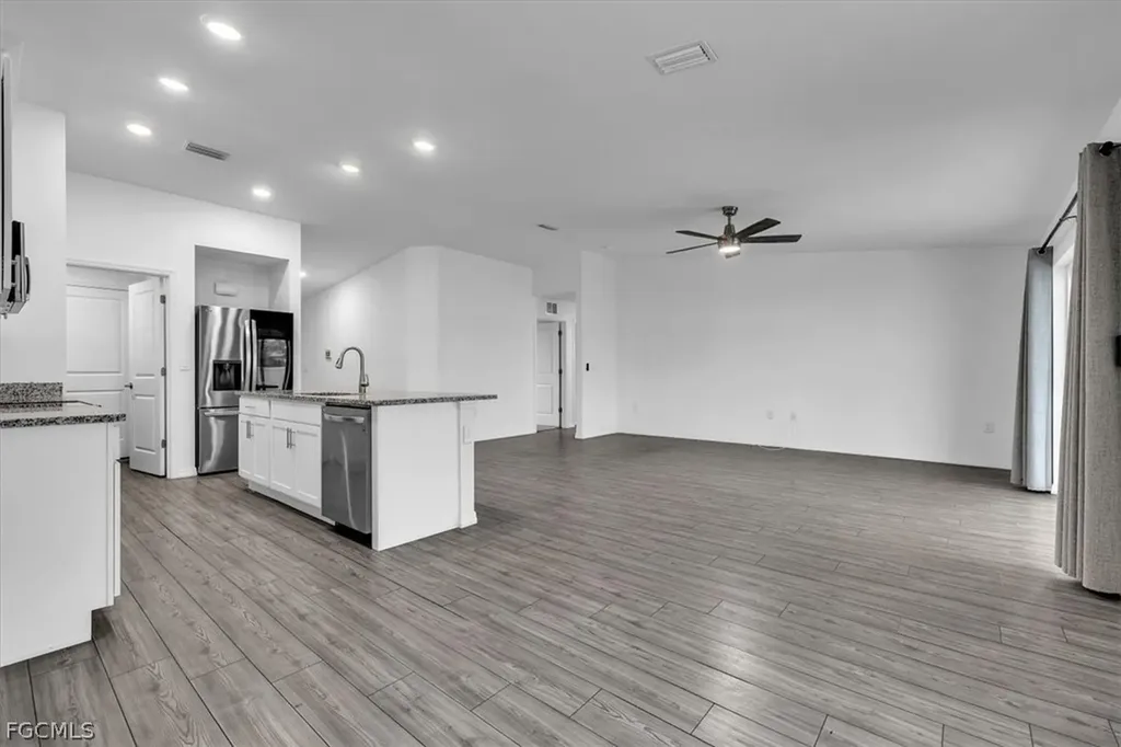 2816 NW 8th Place Cape Coral FL 33993