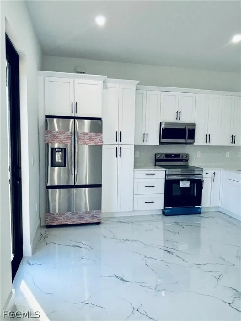 800 E 5th Street Lehigh Acres FL 33972