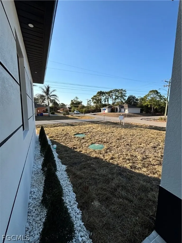 800 E 5th Street Lehigh Acres FL 33972