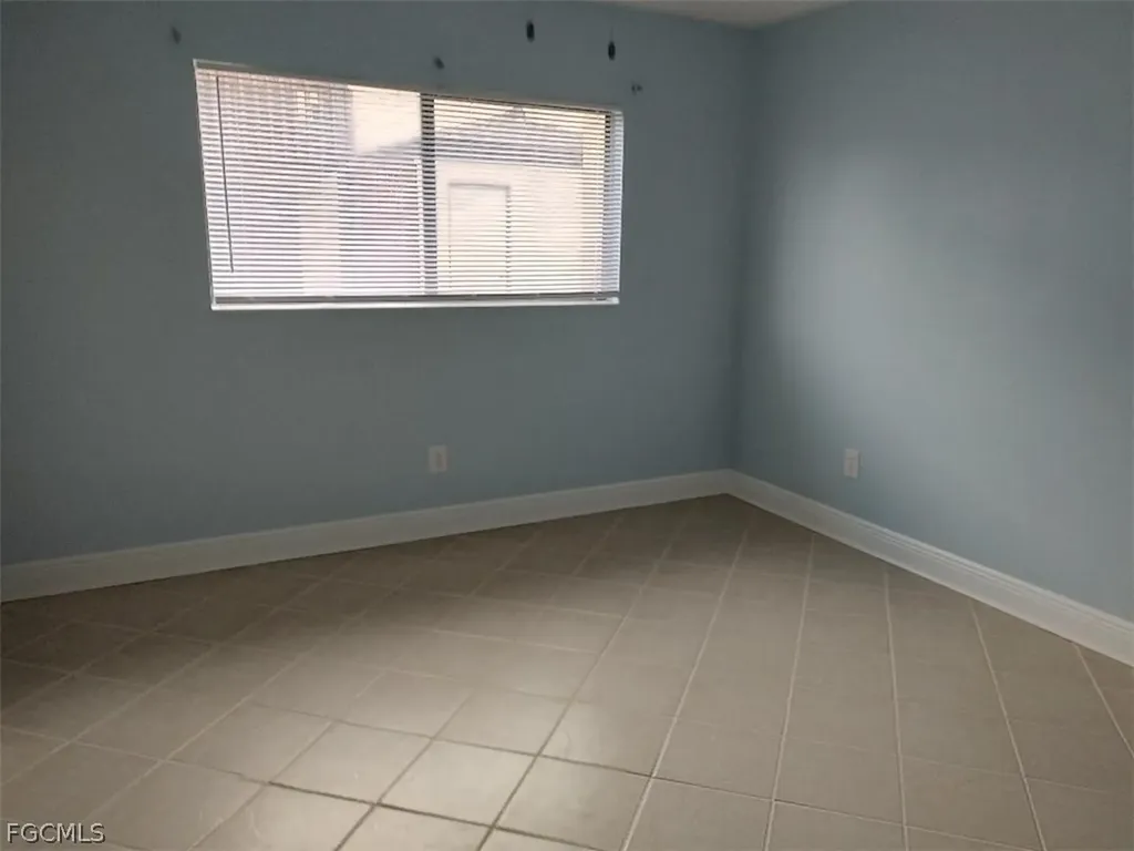 4928 Vincennes Street Cape Coral FL 33904