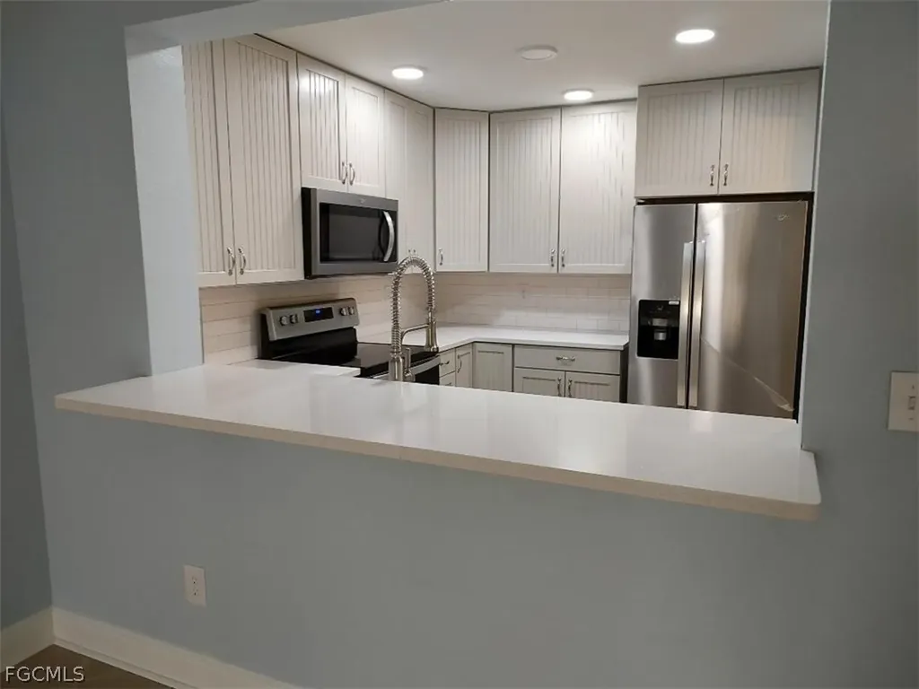 4928 Vincennes Street Cape Coral FL 33904