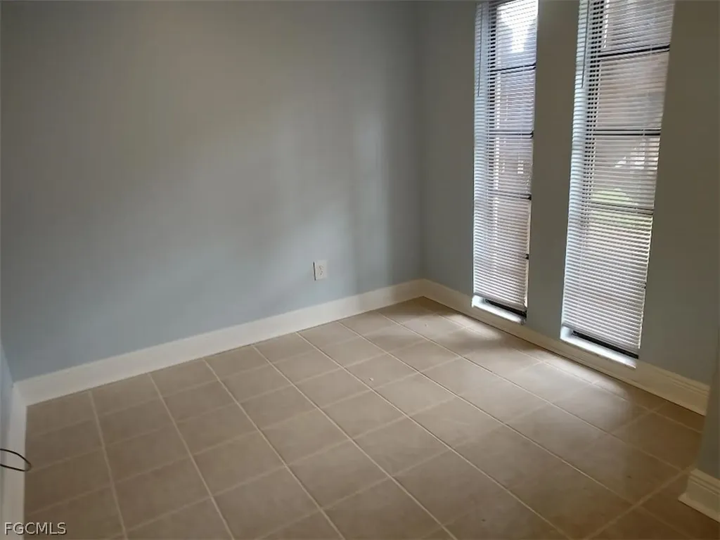 4928 Vincennes Street Cape Coral FL 33904