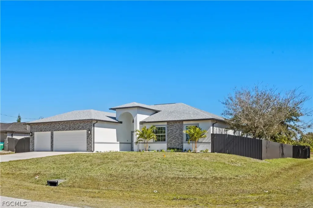 Cape Coral FL, 401 NW 27th Avenue