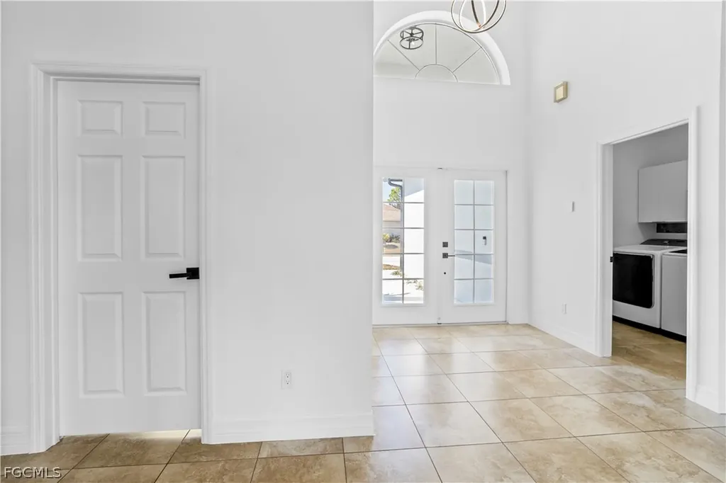 401 NW 27th Avenue Cape Coral FL 33993
