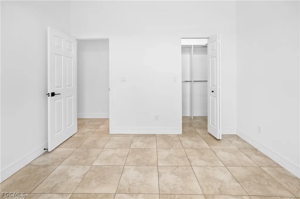 401 NW 27th Avenue Cape Coral FL 33993