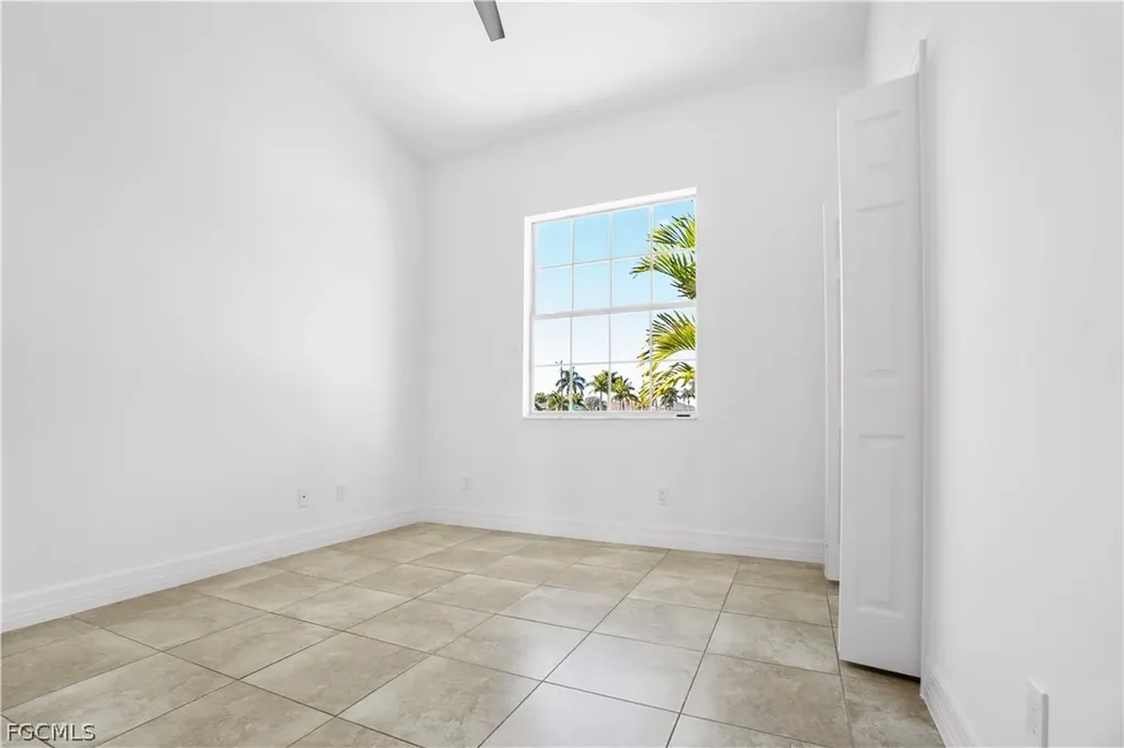 401 NW 27th Avenue Cape Coral FL 33993