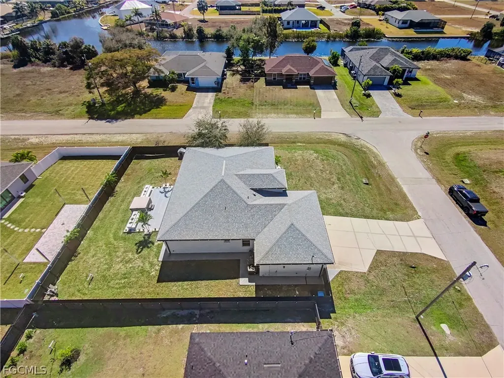 401 NW 27th Avenue Cape Coral FL 33993