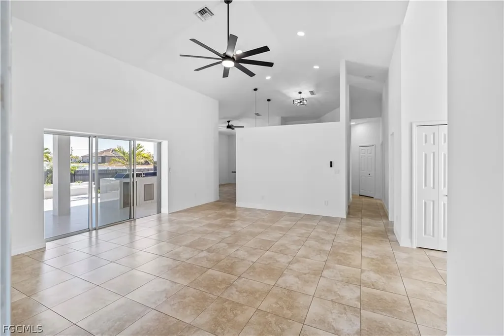 401 NW 27th Avenue Cape Coral FL 33993