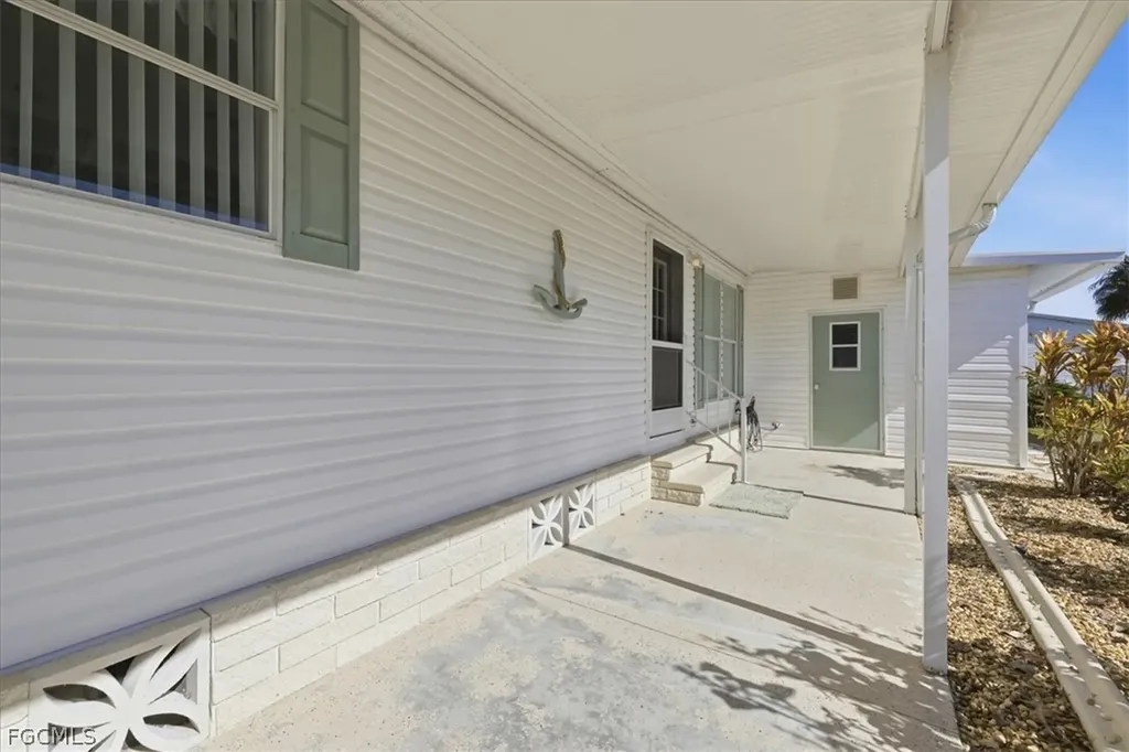 16235 Charleston Avenue Fort Myers FL 33908