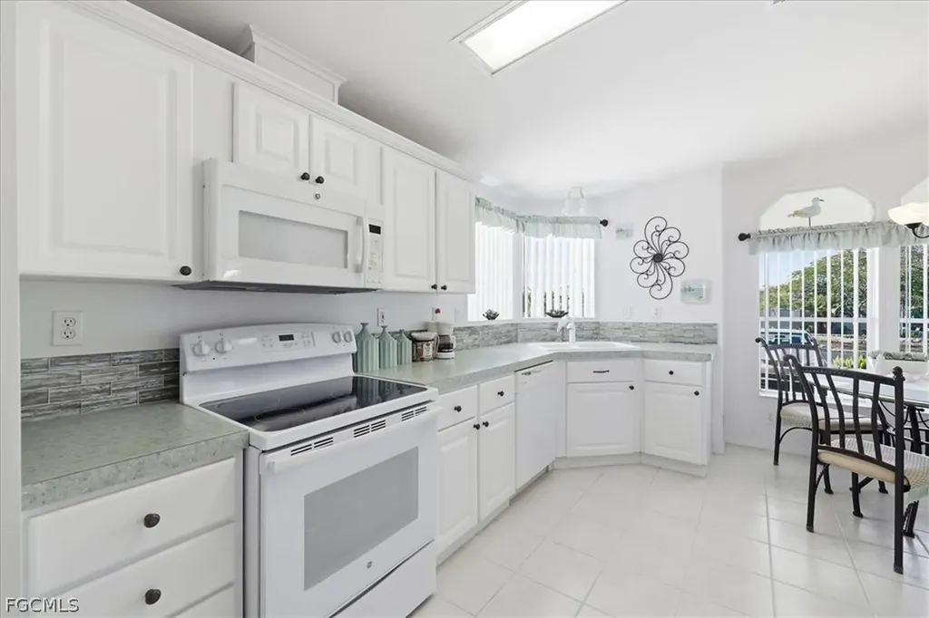 16235 Charleston Avenue Fort Myers FL 33908