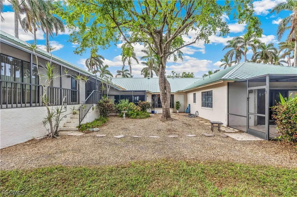 3209 W Riverside Drive Fort Myers FL 33901
