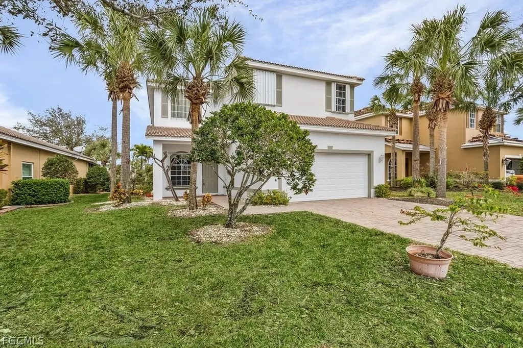 2557 Keystone Lake Drive Cape Coral FL 33909