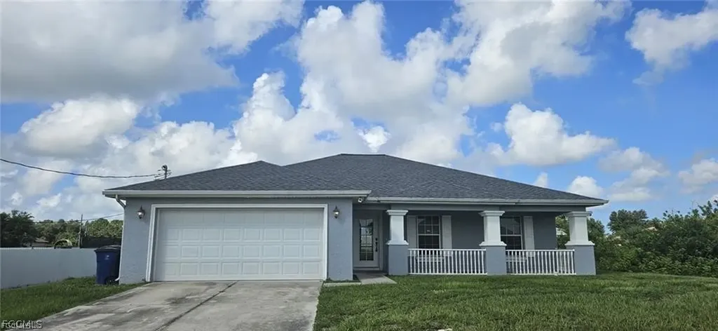 2015 Xelda Avenue N Lehigh Acres FL 33971