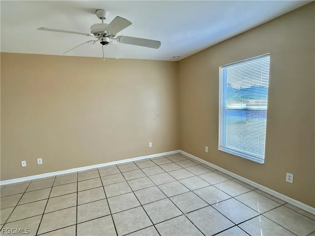 2015 Xelda Avenue N Lehigh Acres FL 33971
