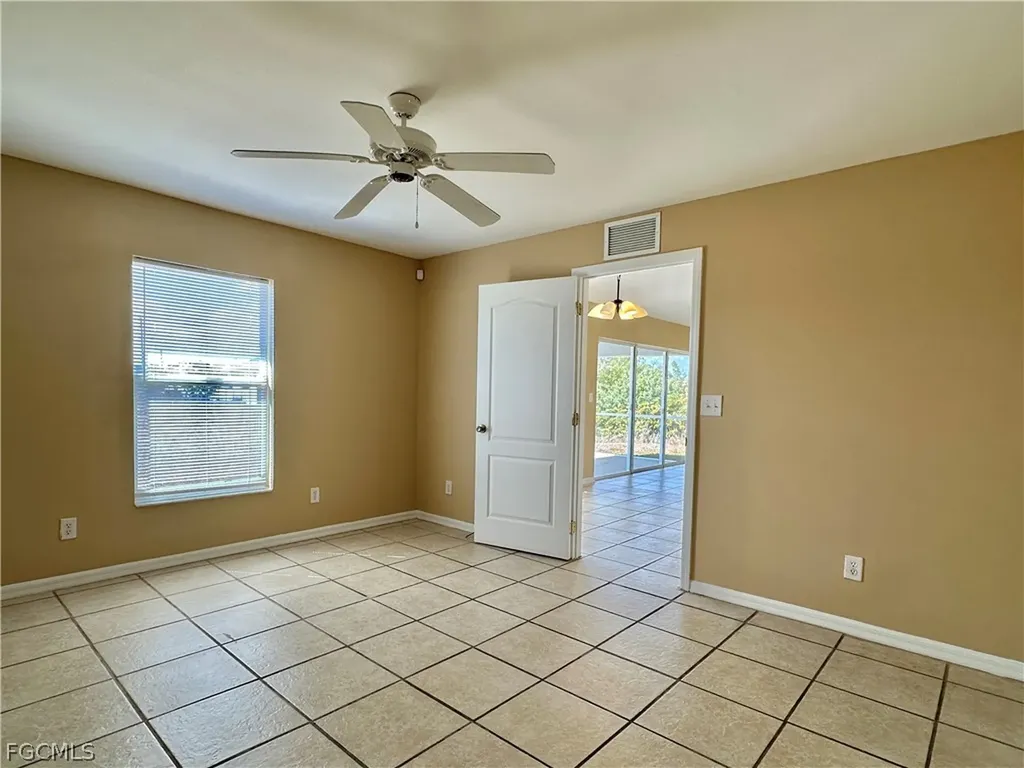 2015 Xelda Avenue N Lehigh Acres FL 33971