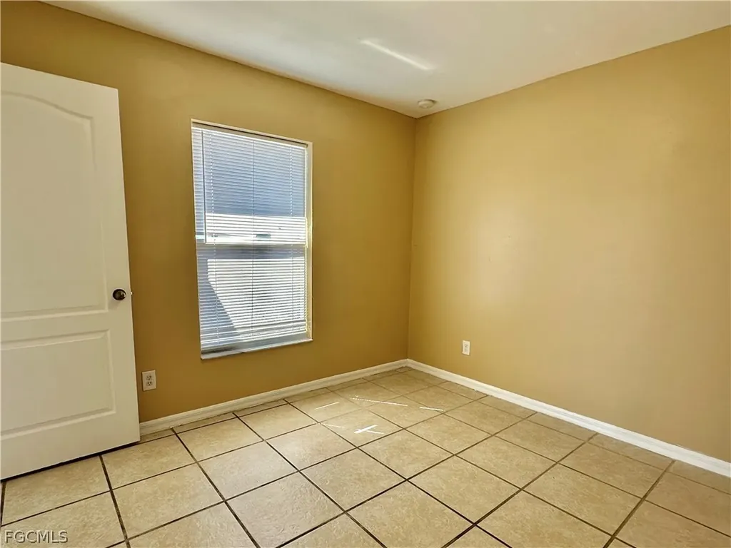 2015 Xelda Avenue N Lehigh Acres FL 33971