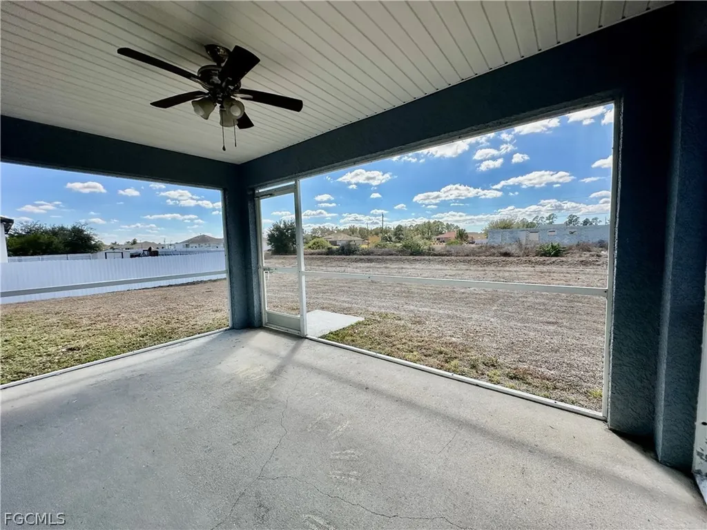 2015 Xelda Avenue N Lehigh Acres FL 33971