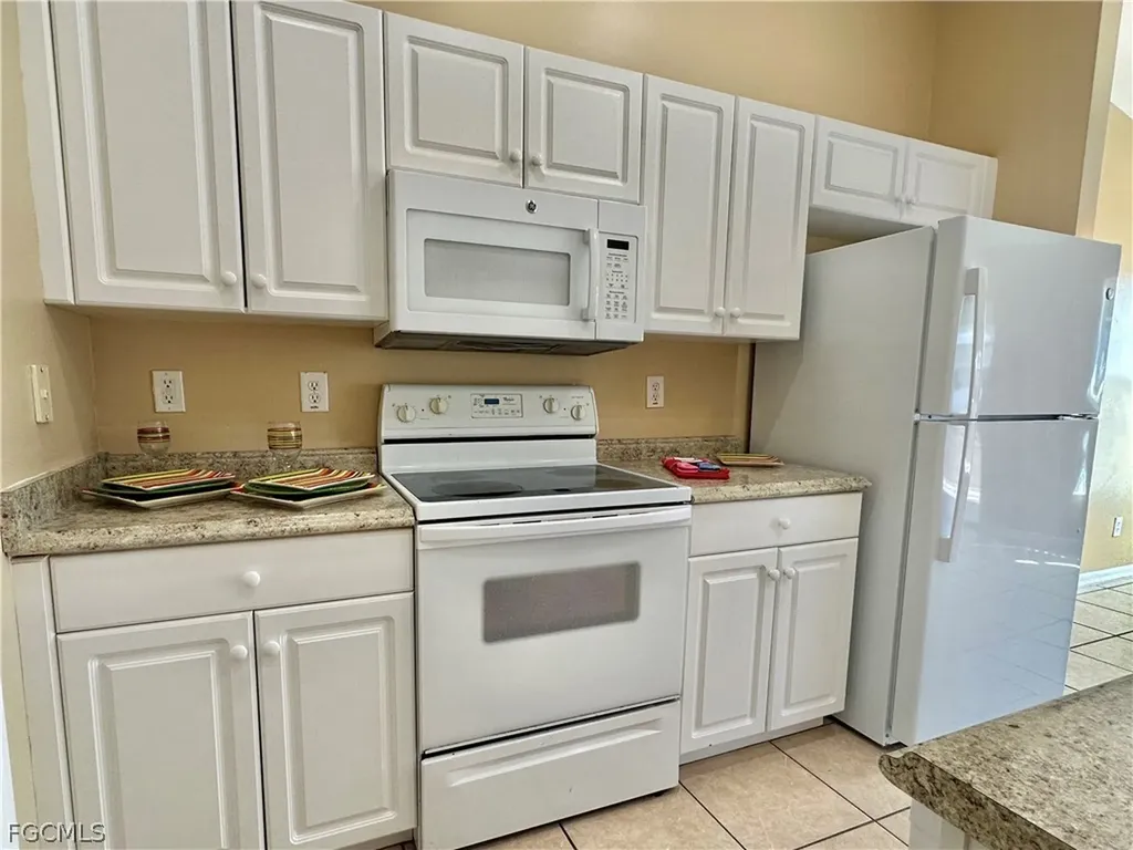 2015 Xelda Avenue N Lehigh Acres FL 33971