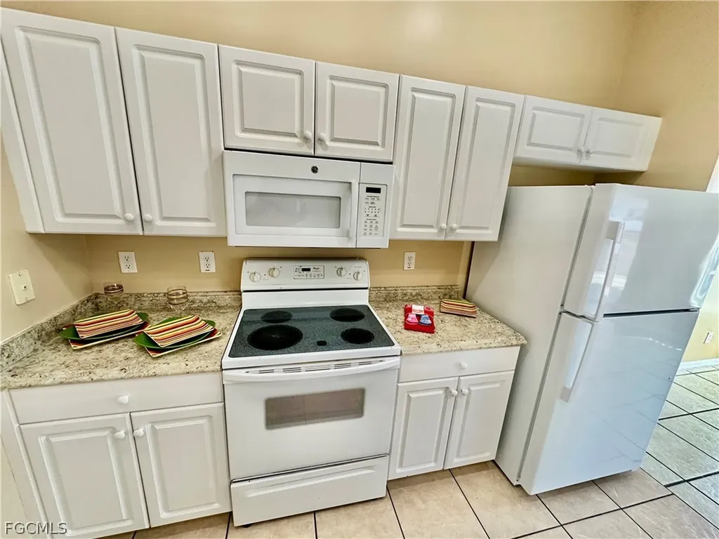 2015 Xelda Avenue N Lehigh Acres FL 33971