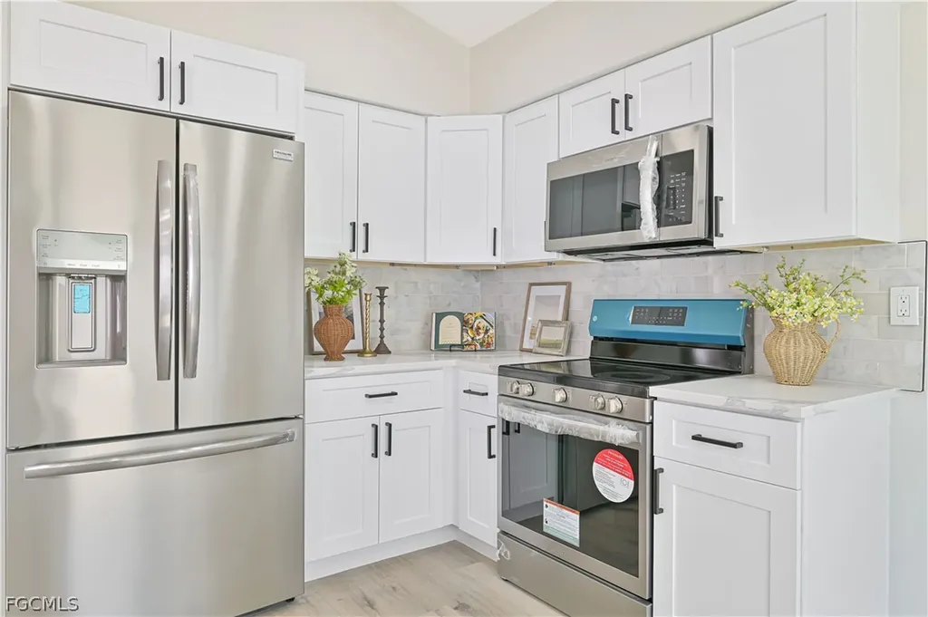20844 Country Barn Drive Estero FL 33928