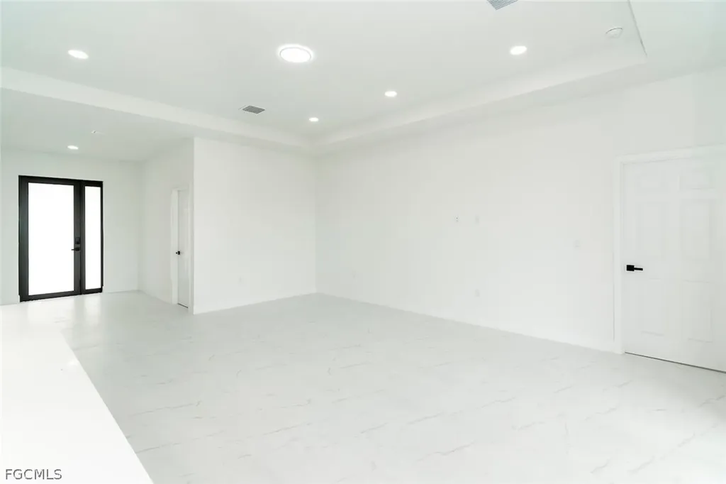 2809 18th Street SW Lehigh Acres FL 33976