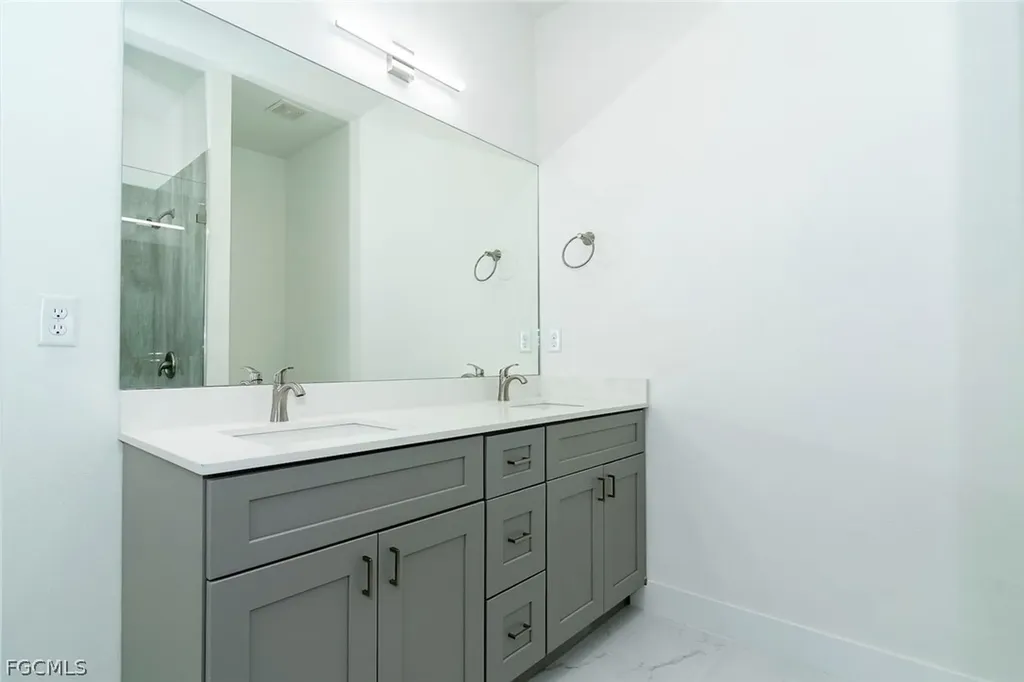 2809 18th Street SW Lehigh Acres FL 33976