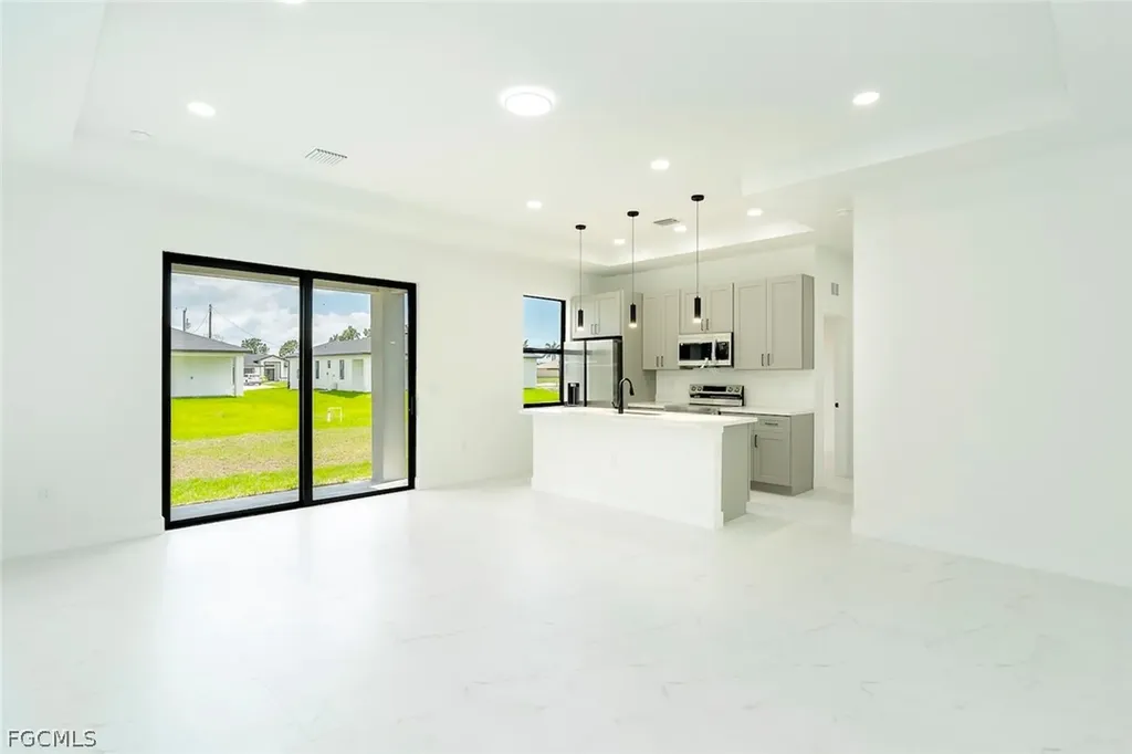 2809 18th Street SW Lehigh Acres FL 33976