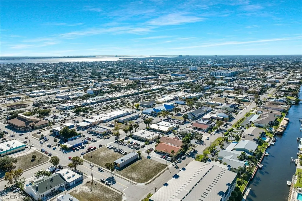 4632 SE 15th Avenue Cape Coral FL 33904