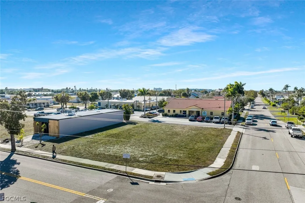 4632 SE 15th Avenue Cape Coral FL 33904