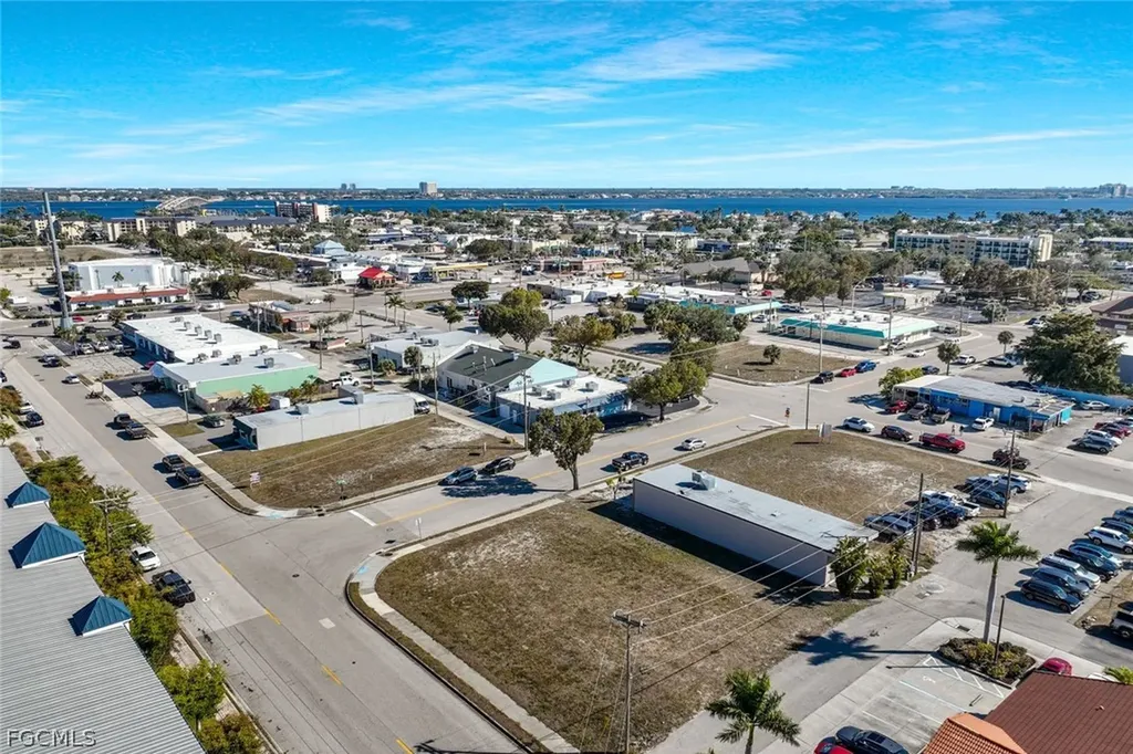 4632 SE 15th Avenue Cape Coral FL 33904