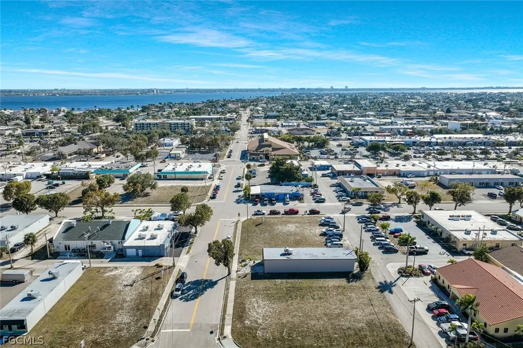 4632 SE 15th Avenue Cape Coral FL 33904