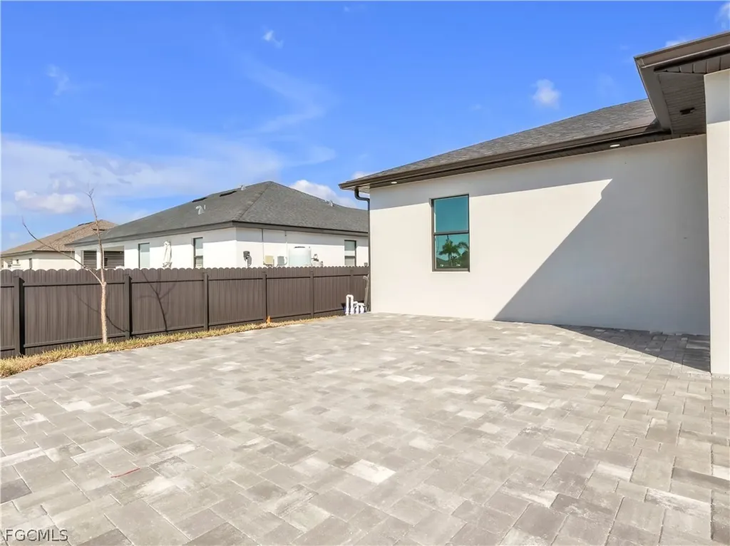 1420 Old Burnt Store Road N Cape Coral FL 33993