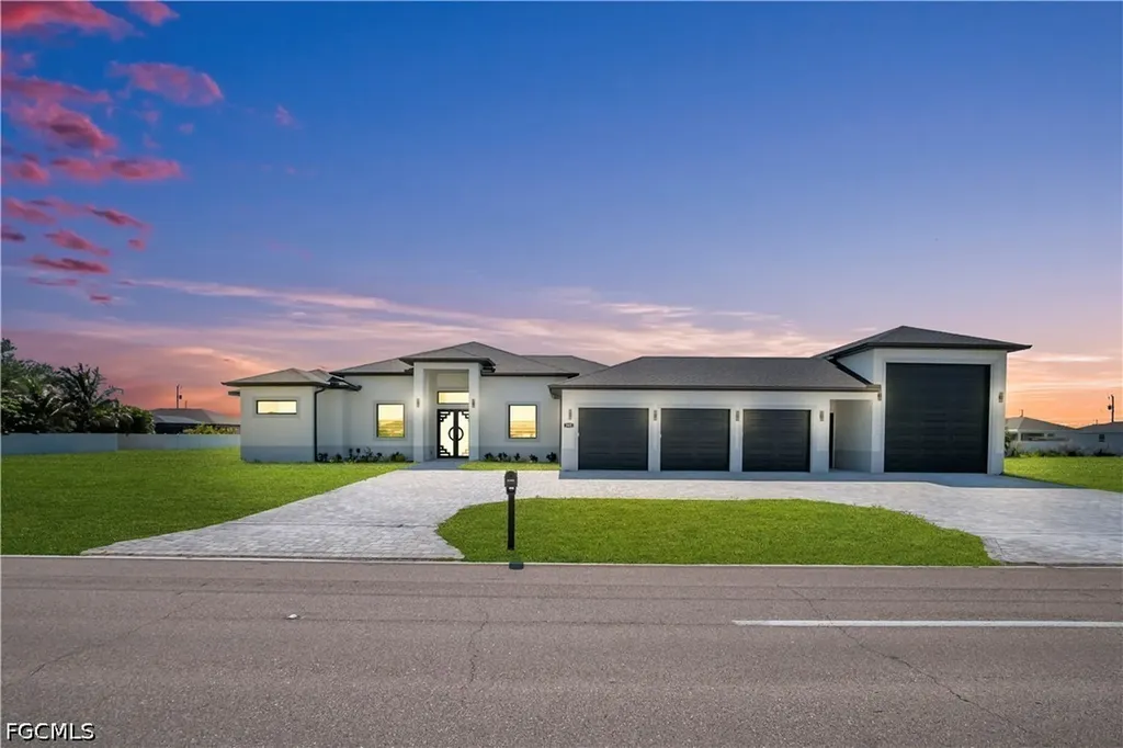 302 El Dorado Boulevard N Cape Coral FL 33993