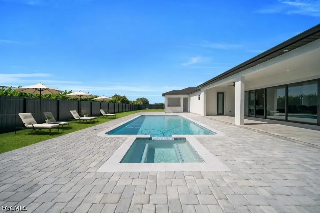 302 El Dorado Boulevard N Cape Coral FL 33993