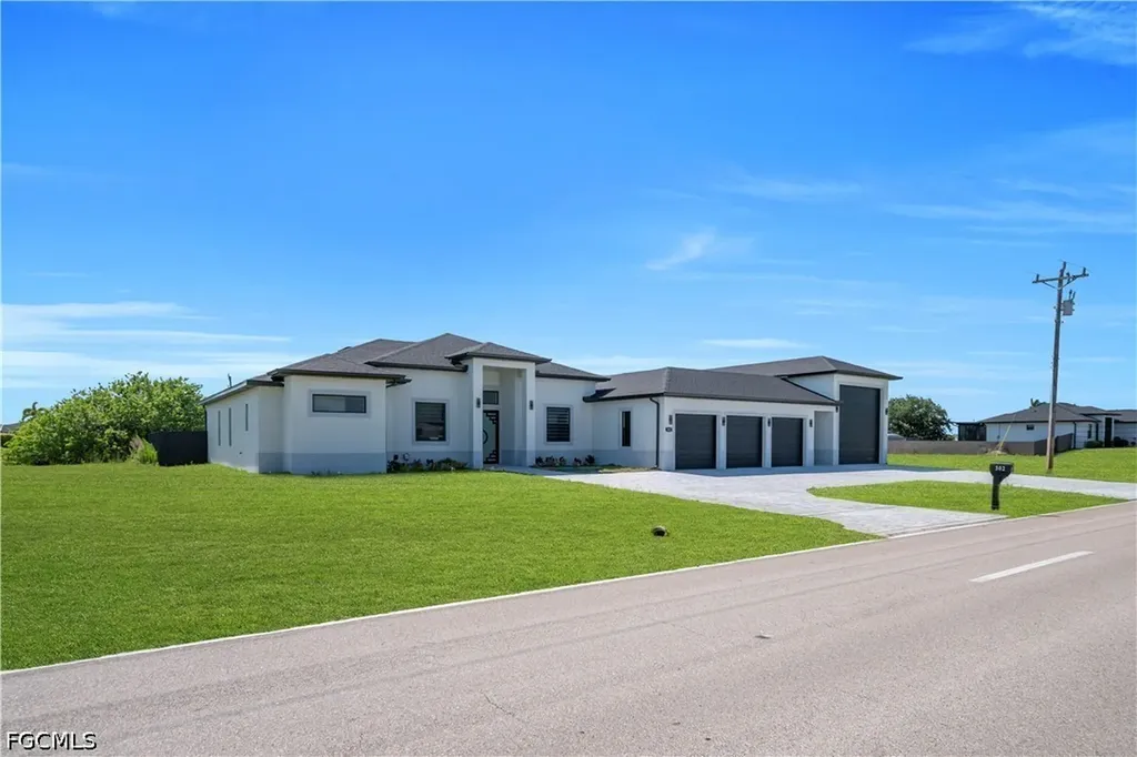 302 El Dorado Boulevard N Cape Coral FL 33993