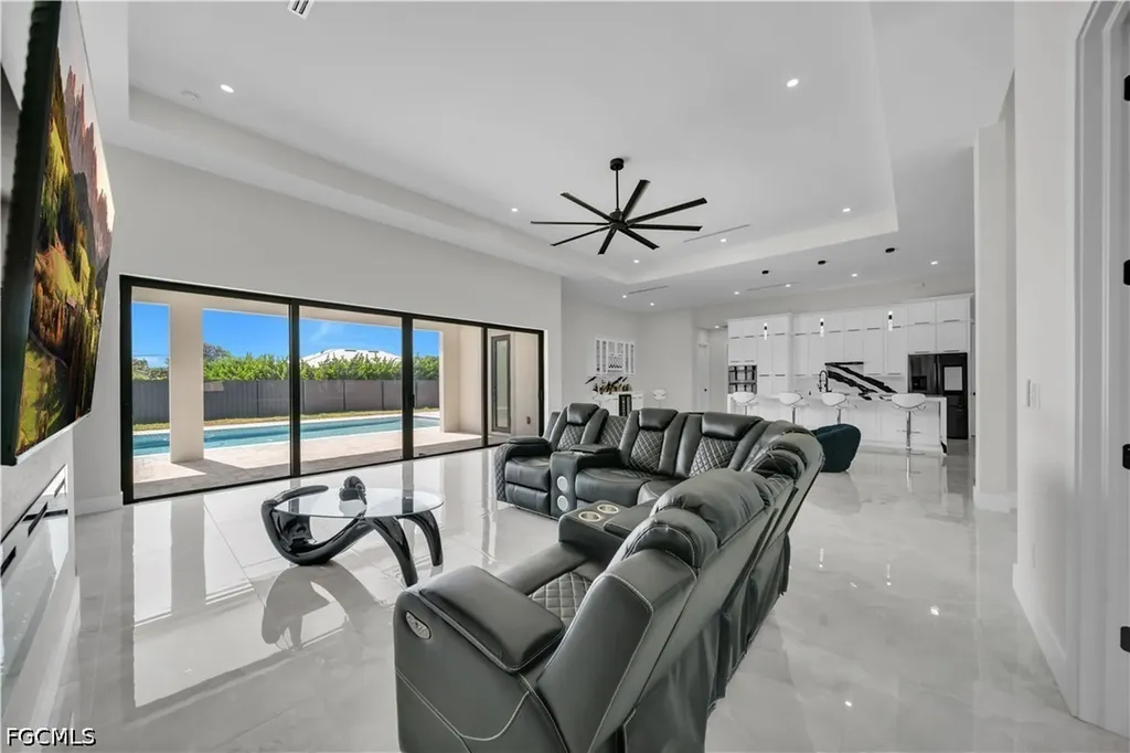 302 El Dorado Boulevard N Cape Coral FL 33993