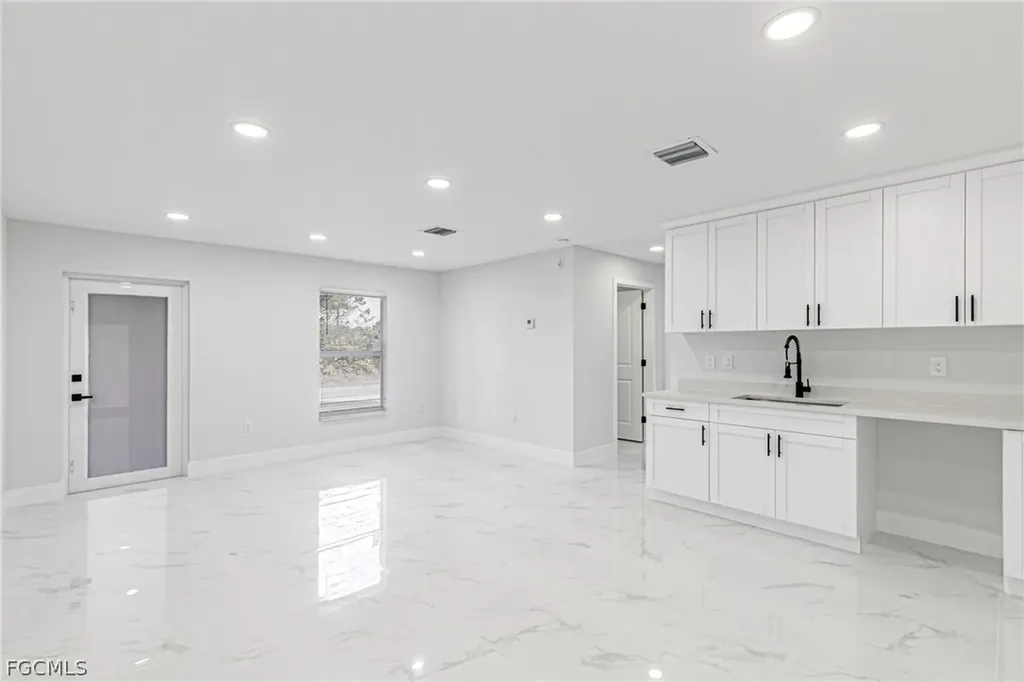 1120 Ravenswood Street E Lehigh Acres FL 33974