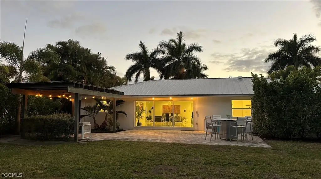 1357 Kingswood Court Fort Myers FL 33919