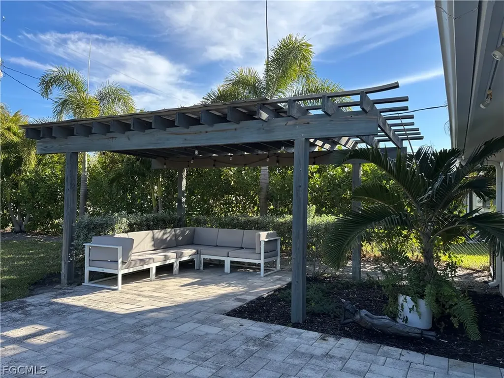 1357 Kingswood Court Fort Myers FL 33919