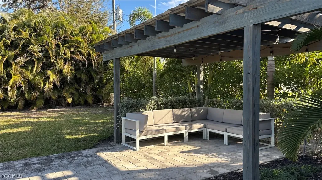 1357 Kingswood Court Fort Myers FL 33919