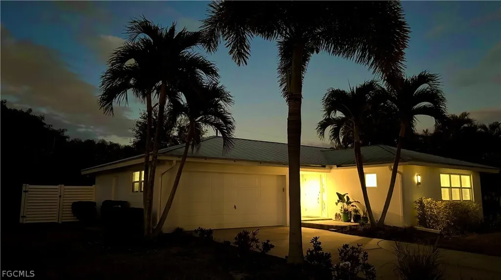 1357 Kingswood Court Fort Myers FL 33919