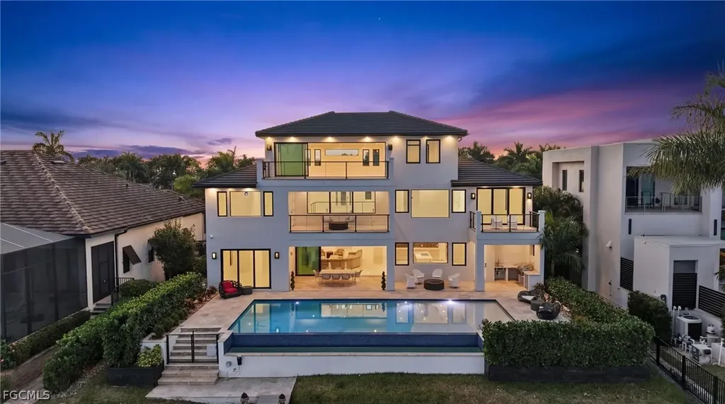 5735 Riverside Drive Cape Coral FL 33904