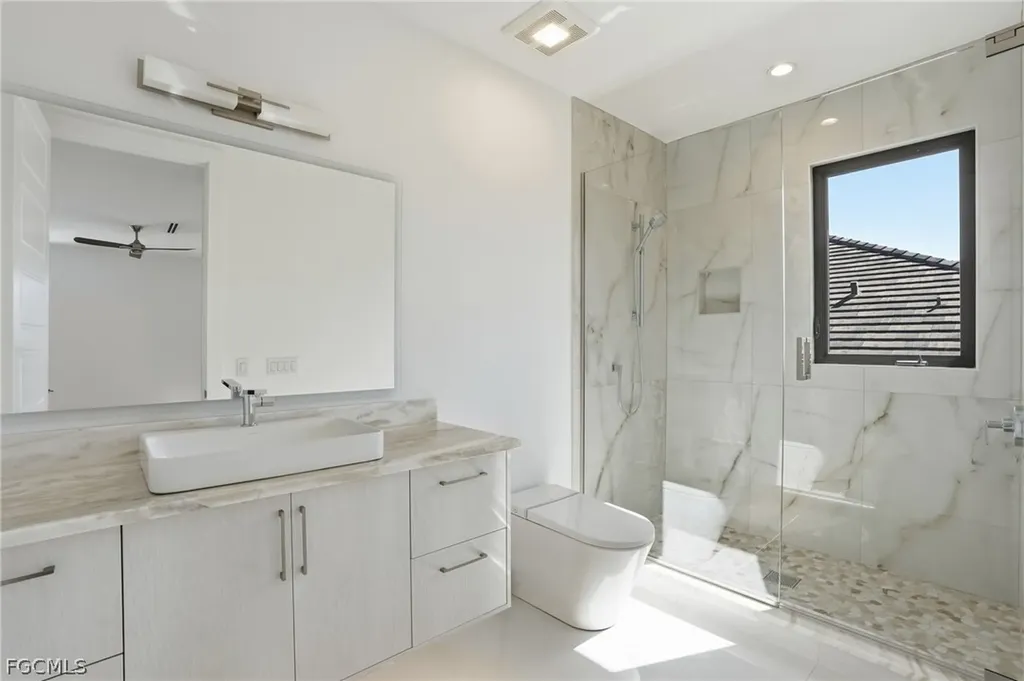 5735 Riverside Drive Cape Coral FL 33904