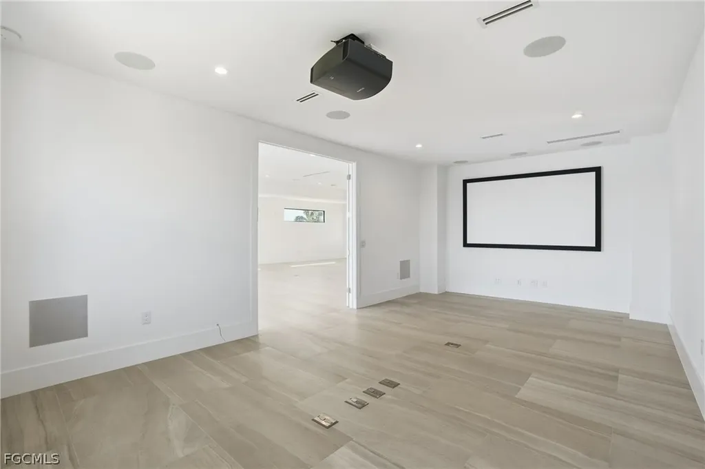 5735 Riverside Drive Cape Coral FL 33904