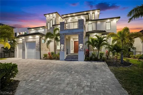 5735 Riverside Drive Cape Coral FL 33904